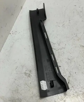 Audi e-tron Other interior part 4KE868204