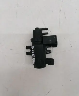 BMW X5 E70 Vacuum valve 70088711