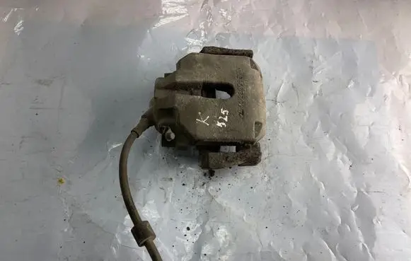 BMW 5 E39 Front brake caliper 6022296