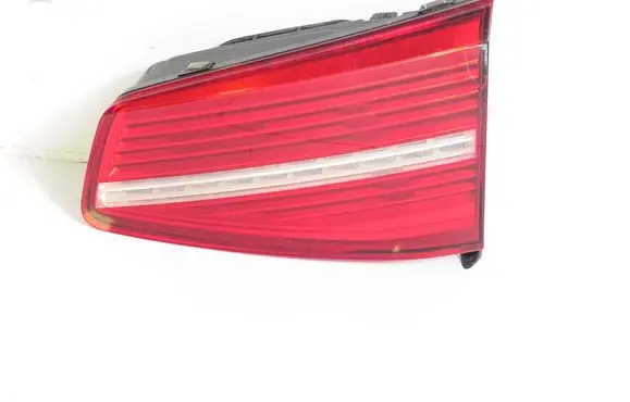 Volkswagen PASSAT B8 Tailgate rear/tail lights