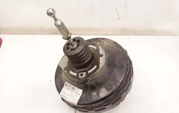 Skoda Superb B5 (3U) Brake booster 3U0614105