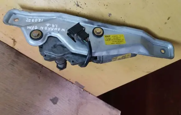 Volkswagen Sharan Rear window wiper motor 40397612V 7M0955711