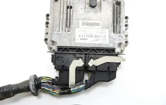 Ford Focus Engine control unit/module CV6A12B684BB 0261S09146 CV6112A650AME