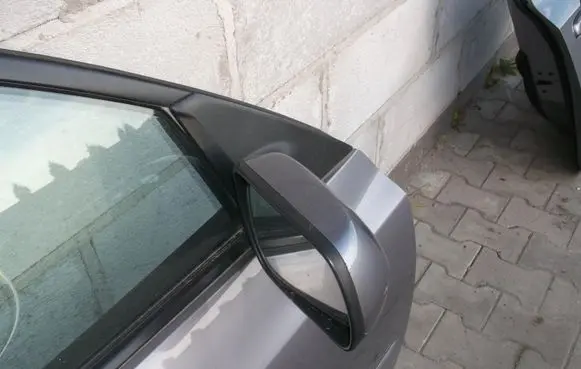 Mazda 3 Front door electric wing mirror