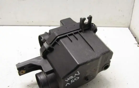 Honda HR-V Air filter box 