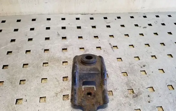 Subaru Forester SG Radiator mount bracket