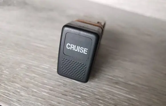 Subaru Legacy Cruise control switch 