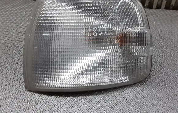 Volkswagen Transporter - Caravelle T4 Front indicator light 185542B