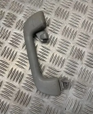 Toyota RAV 4 (XA30) Rear interior roof grab handle 5746312010