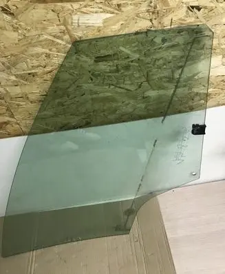 Peugeot 3008 I Front door window glass four-door 43R000929