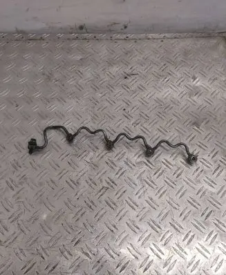 Toyota Avensis T250 Fuel return line/hose 