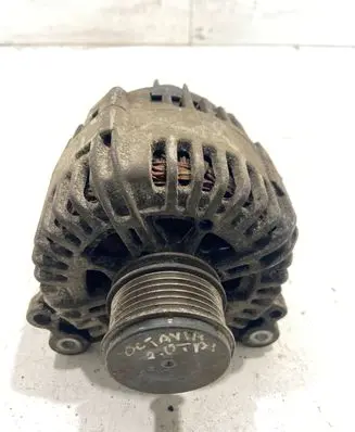 Skoda Octavia Mk2 (1Z) Generator/alternator 06F903023C TG14C011