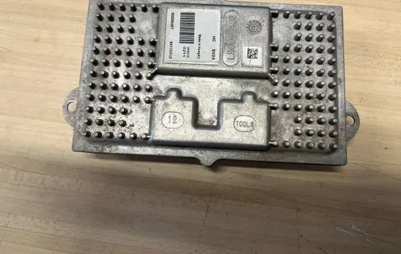 Volvo S90, V90 Headlight ballast module Xenon L90005492 90005487
