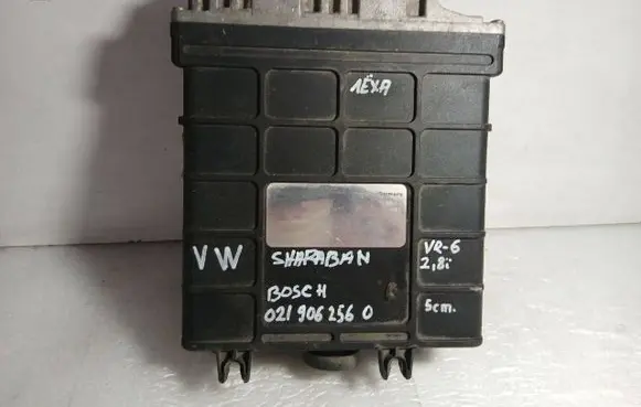 Volkswagen Sharan Engine control unit/module 021906256Q