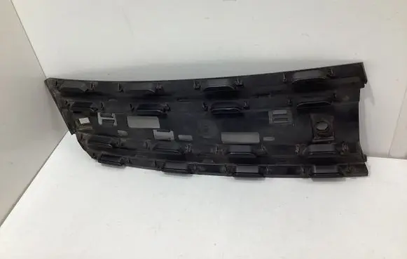 Opel Vivaro Front grill 9833128477 39201536 2510482X