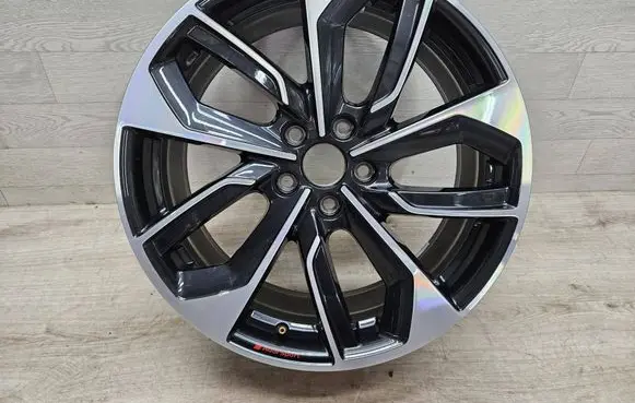 R19 alloy rim