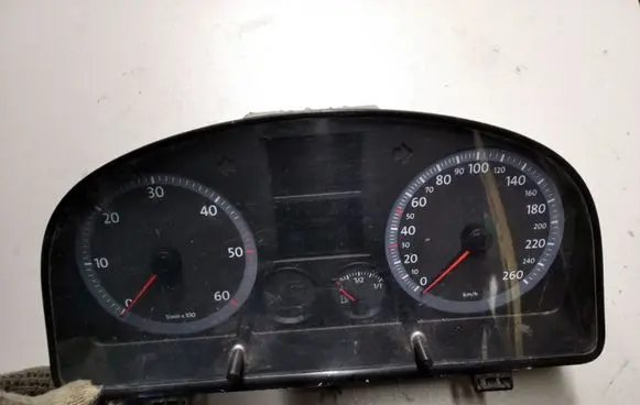 Volkswagen Caddy Speedometer (instrument cluster) 2K0920840E 110080237011