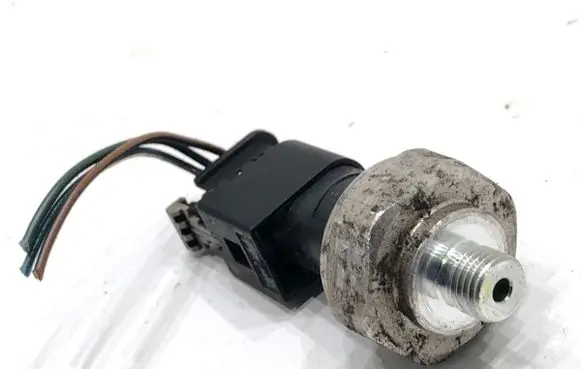 Mercedes-Benz A W176 Air conditioning (A/C) pressure sensor 2110000283