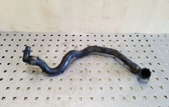 BMW X5 E70 Engine coolant pipe/hose