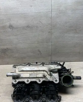 Volkswagen Golf VII Intake manifold 04C145749A 04C145743A