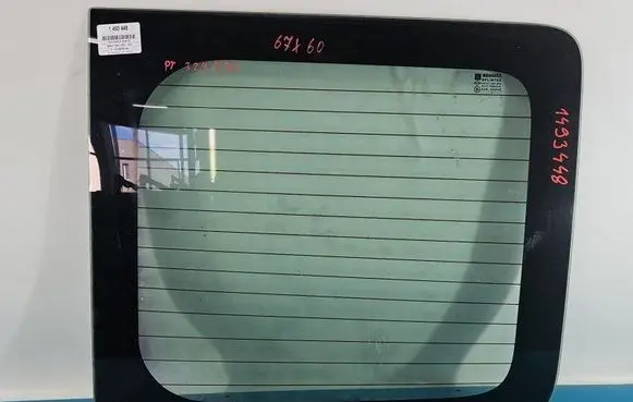 Rear door window glass