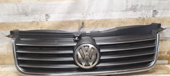 Volkswagen PASSAT B5.5 Front bumper upper radiator grill 3B0853651L 3B0853651K 3B0853651J