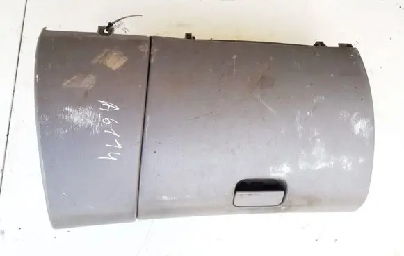 Subaru Forester SF Glove box
