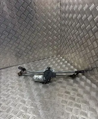 Skoda Fabia Mk2 (5J) Front wiper linkage and motor 5J1955113B
