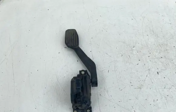 Volvo S80 Accelerator throttle pedal 9157553