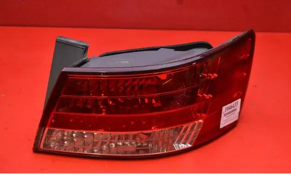 Hyundai Sonata Rear/tail lights 924023K0