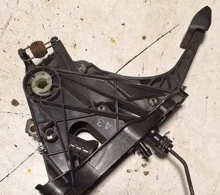 Skoda Octavia Mk3 (5E) Clutch pedal 5Q1721059FT