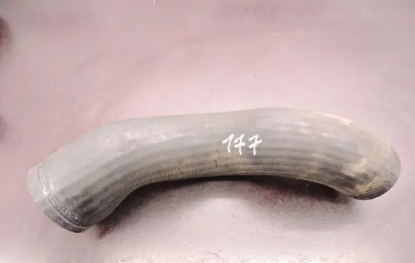 Volvo V70 Intercooler hose/pipe D177