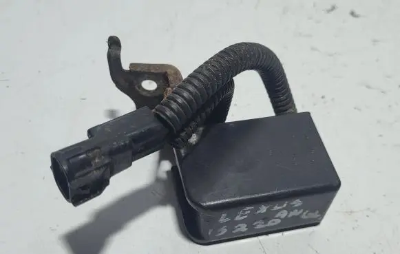 Lexus IS 220D-250-350 Sensor 8651653010 250200741