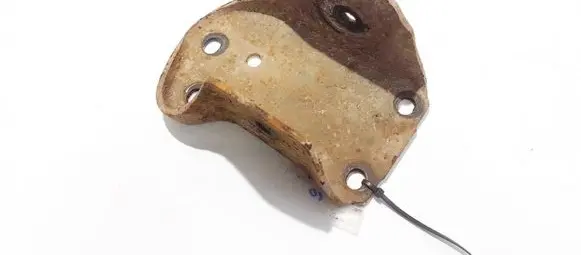 Volkswagen PASSAT B4 Bracket in trunk/boot 