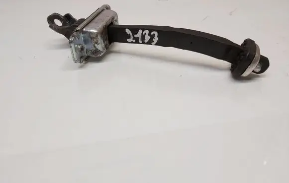 Chevrolet Captiva Rear door check strap stopper