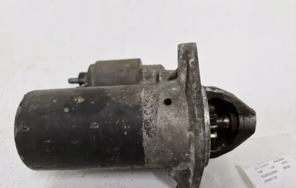 Toyota Avensis T250 Starter motor 28100-0D030