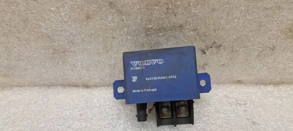 Volvo V50 Glow plug pre-heat relay 31296273 V23132D2001X032