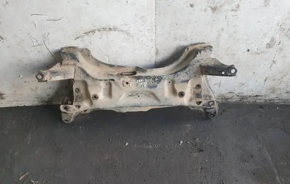 Toyota Yaris Front subframe