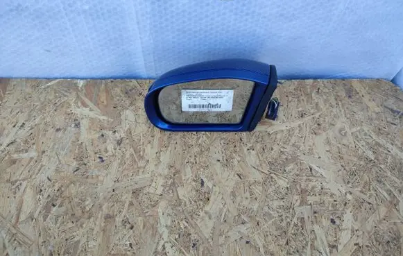 Mercedes-Benz C W203 Front door electric wing mirror 413133417