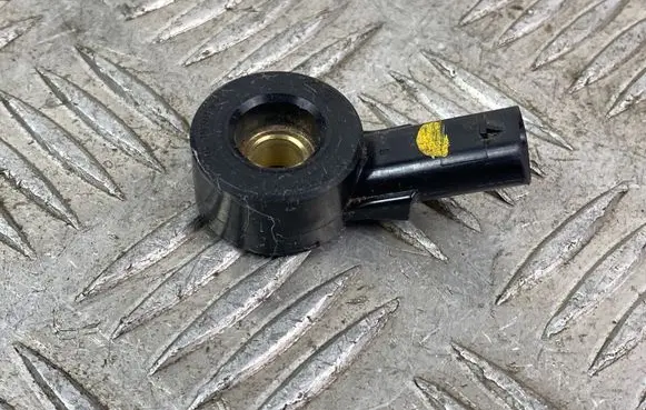 Jeep Grand Cherokee Detonation knock sensor 68313570AA