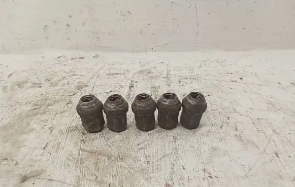 Mazda 3 II Nuts/bolts 