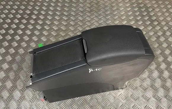 Volvo V60 Center console 1284830 2311736 30755732