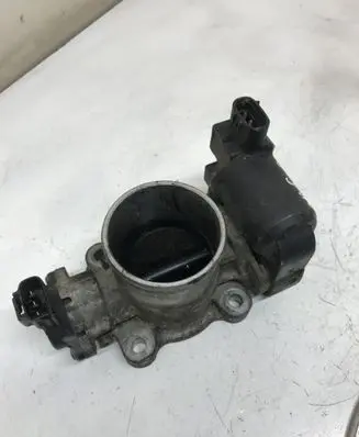 Nissan Pathfinder R50 Throttle valve