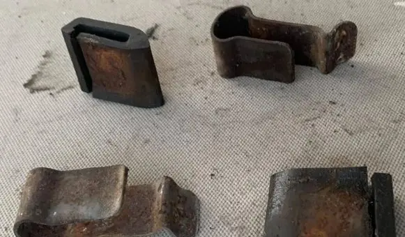 Mercedes-Benz W123 Radiator mount bracket
