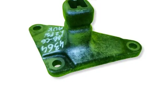 Audi A6 S6 C6 4F Engine mounting bracket 8E0199343Q