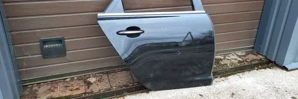 Rear door