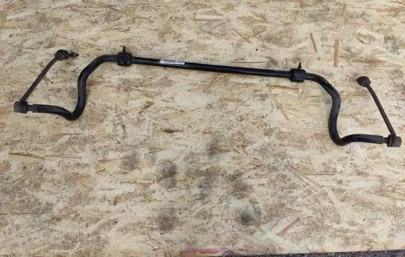 Mercedes-Benz C W205 Front anti-roll bar/sway bar A2053231465