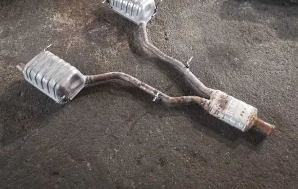 Muffler/silencer
