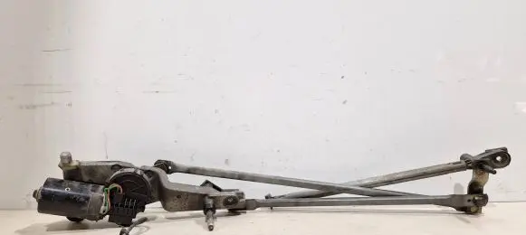 Front wiper linkage