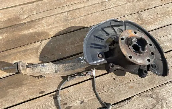 Volkswagen Touareg II Front wheel hub 7P6407245A